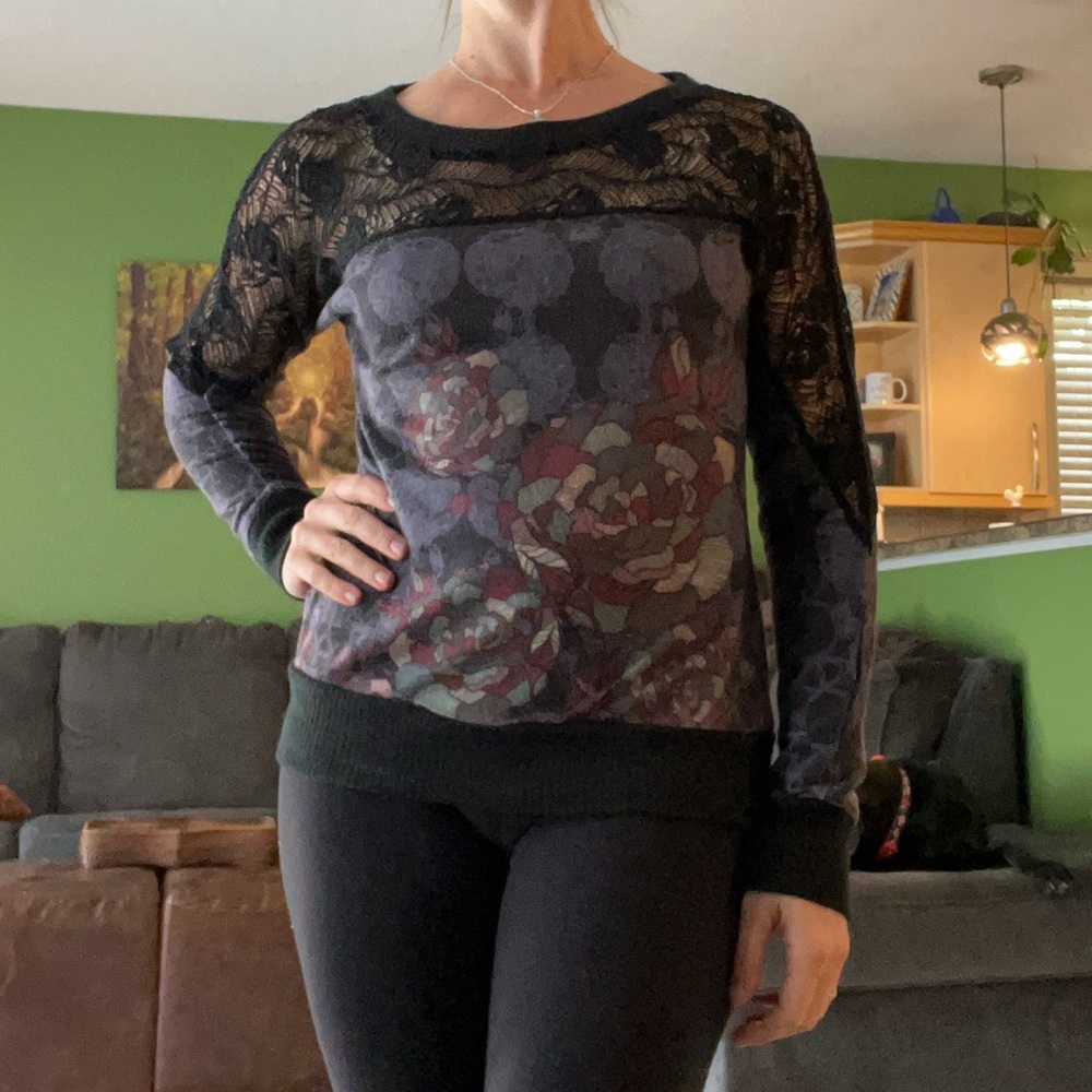 Smash! Sweater